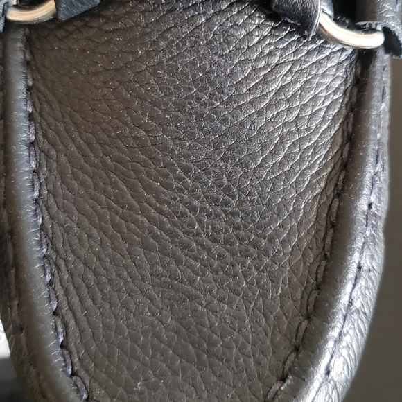 Shoe - Picture 3 of 5